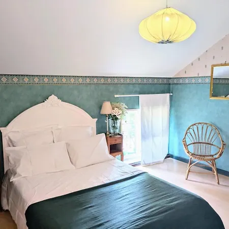 Semesterbostad Maison Familiale - La Rabouillere