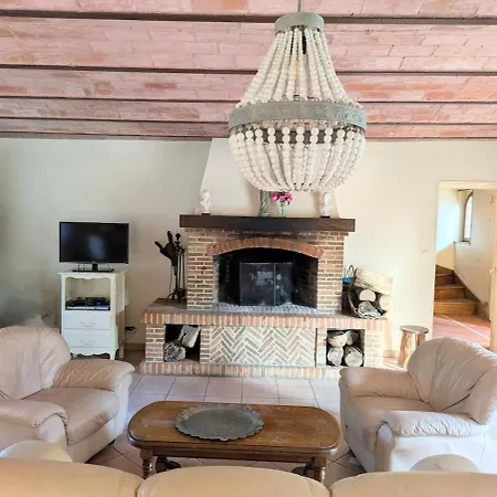 Semesterbostad Maison Familiale - La Rabouillere Englancourt